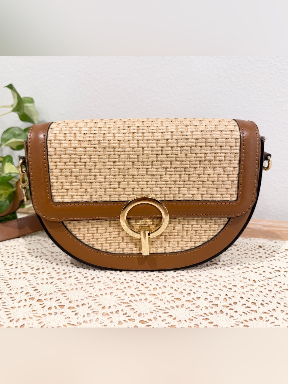 Divina Firenze Tan Leather & Woven Crossbody Bag with Gold Hardware